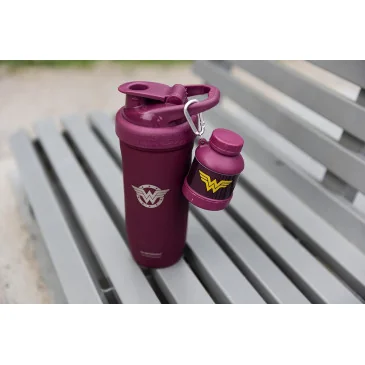 Whey2Go Funnel - DC Comics - WonderWoman - 110 ml de SmartShake pas cher