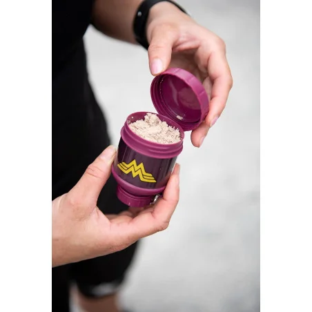 Whey2Go Funnel - DC Comics - WonderWoman - 110 ml - SmartShake