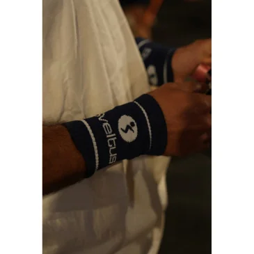 Bandeaux de poignets x2 de Sveltus pas cher