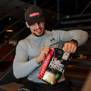 100% Whey Protein - Strawberry - 2250 grams de Nutrend pas cher